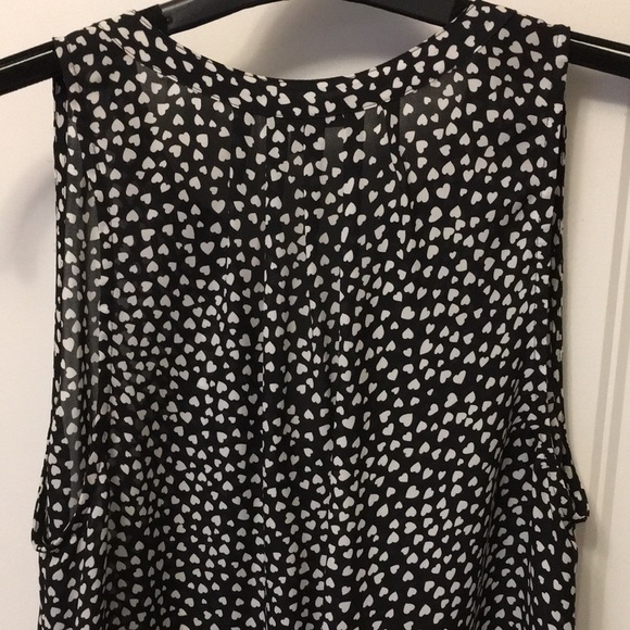 Joie silk heart sleeveless blouse. Size medium. Like new. - Picture 4 of 10
